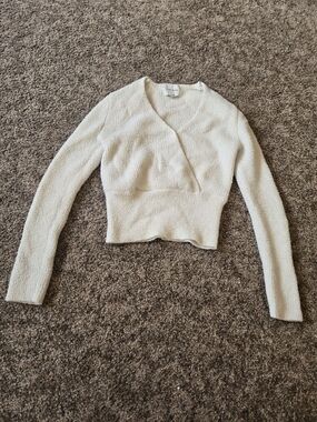 Pink Rose Cream V-Neck Cropped Sweater